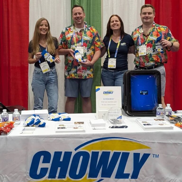 Florida Restaurant Show Chowly-team booth